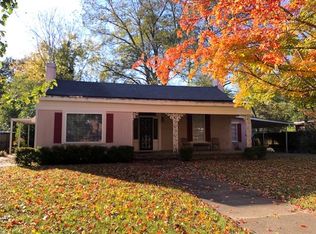 422 9th St S, Columbus, MS 39701