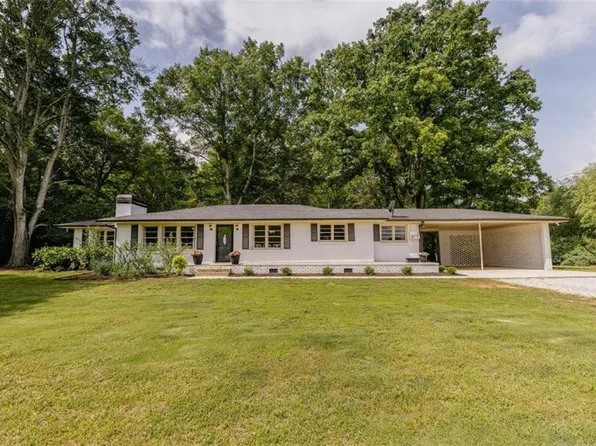 1233 Bethlehem Rd, Statham, GA 30666