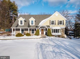 541 Atterbury Rd, Villanova, PA 19085
