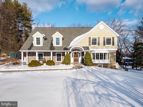 541 Atterbury Rd, Villanova, PA 19085