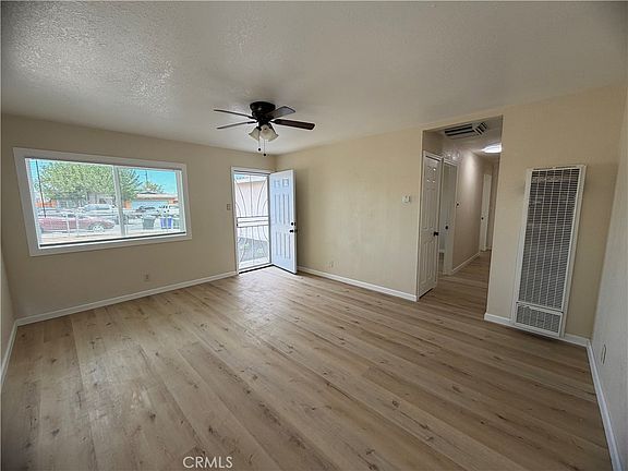 2nd image of 1640 Sunset St