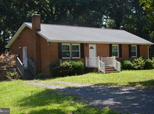 2703 Indian Run Rd, Amissville, VA 20106