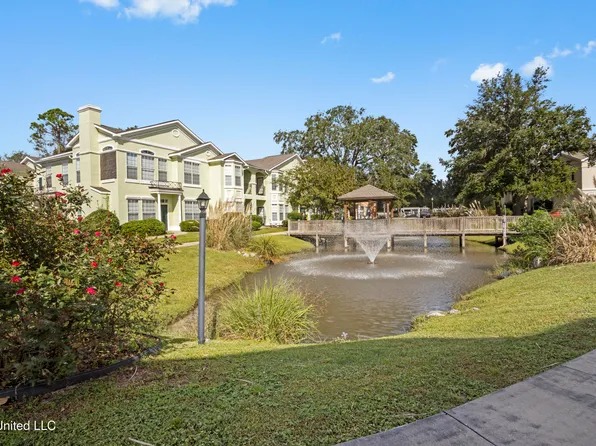 2252 Beach Dr APT 205, Gulfport, MS 39507