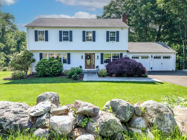 7 Broadview Road, Brookfield, CT 06804