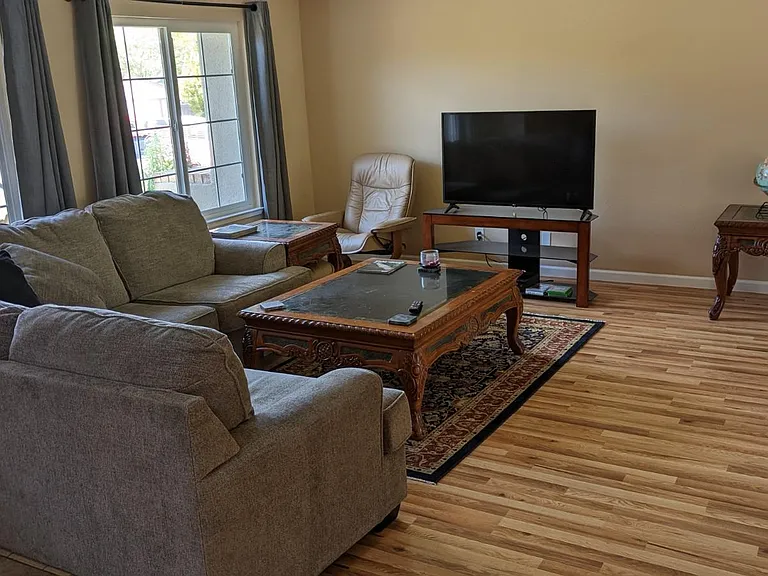 8143 Mesa Oak Way — Photo 3