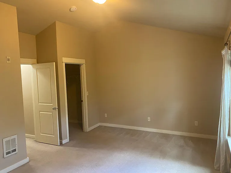 2145 NE 50th Way #2145 — Photo 18