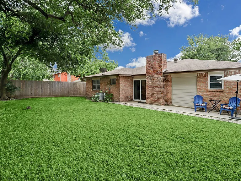 8502 Snowbank Dr — Photo 17