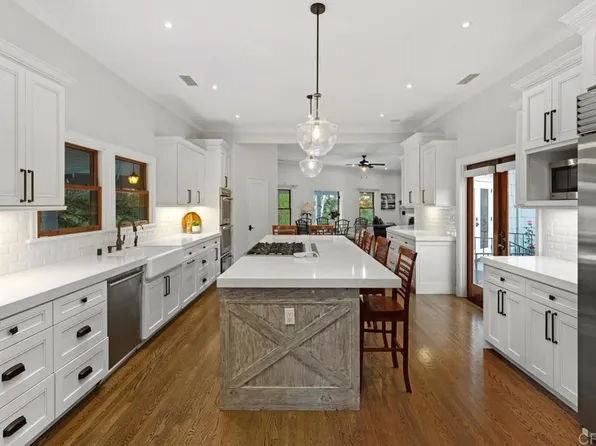 713 Quiet Hills Farm Rd, Escondido, CA 92029