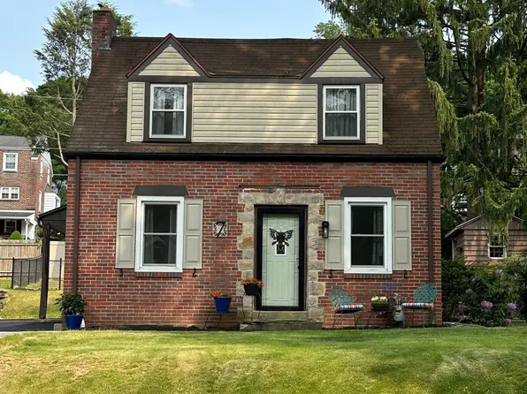 7 Beechwood Dr, Reading, PA 19606