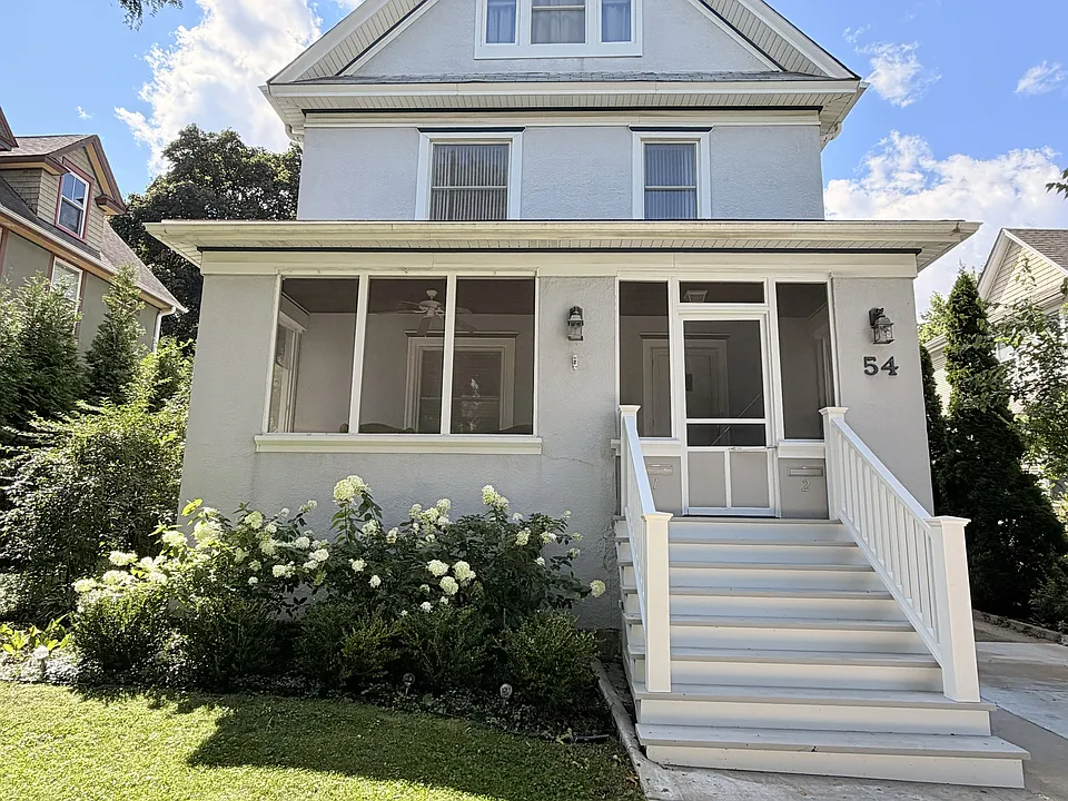 54 Bluff Ave #1