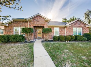 475 Shadygrove Dr, Lancaster, TX 75146