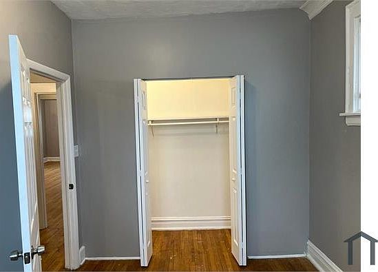 5th image of 1948 E 78th St #1