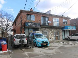 7511 164th St, Fresh Meadows, NY 11366