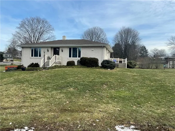 2 Coates Ln, Indiana, PA 15701