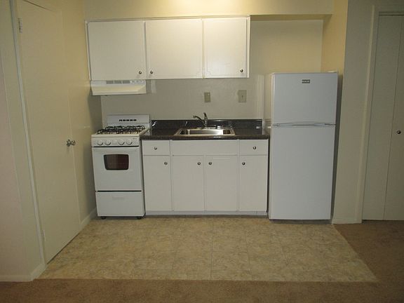 2nd image of 5 Hasbrouck Dr APT G
