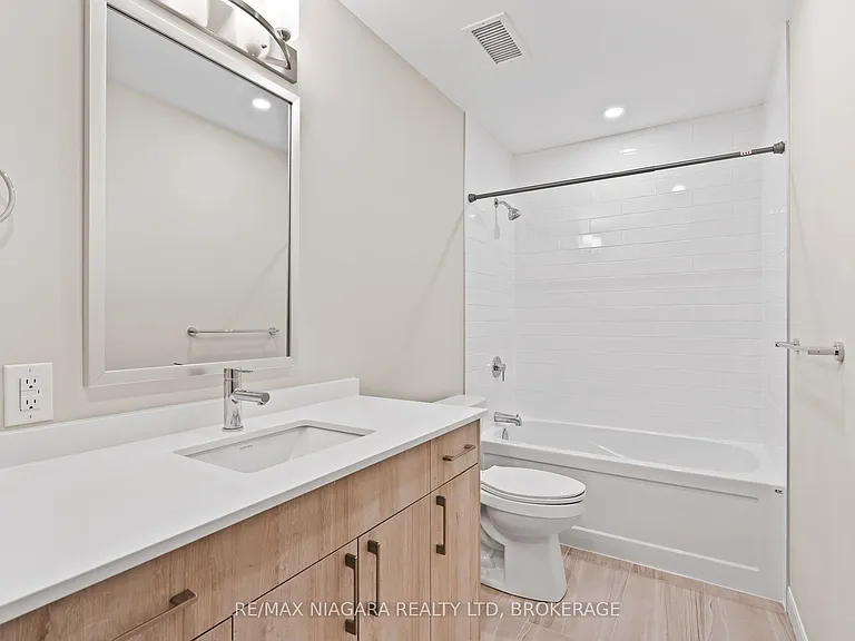 118 West St #703 — Photo 16