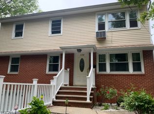 132 Oak St #2, Rahway, NJ 07065