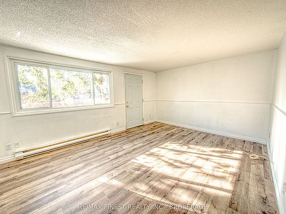 3rd image of 258 Queen Mary Rd #12