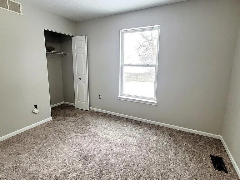 Third upstairs bedroom - 4 of 5 total