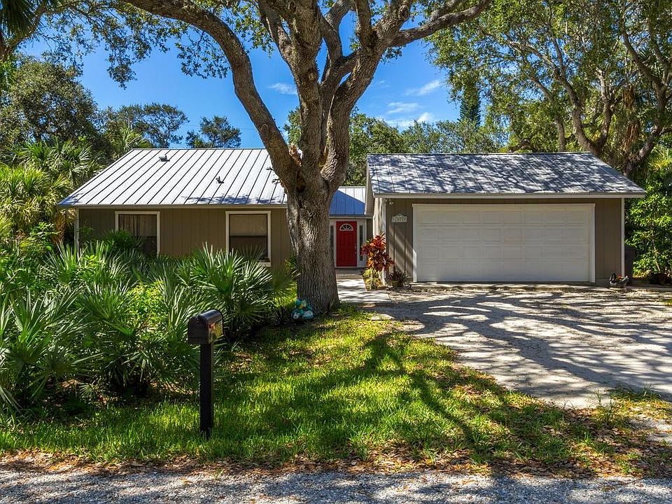 Home For Sale In Summerplace