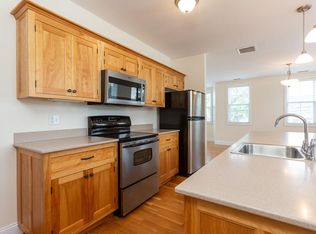 165 Main St, Rowley, MA 01969