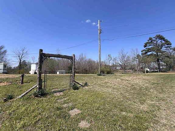 2nd image of 410 Angotti Rd