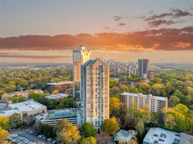 2870 Pharr Court South NW