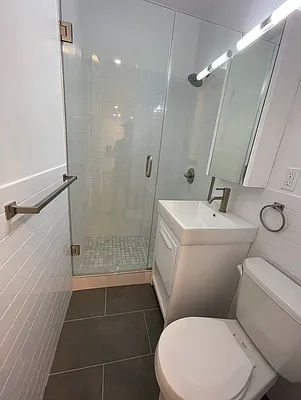 Rented by Compass | media 7