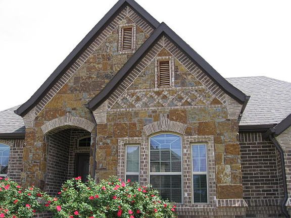 3rd image of 7416 Park Place Dr