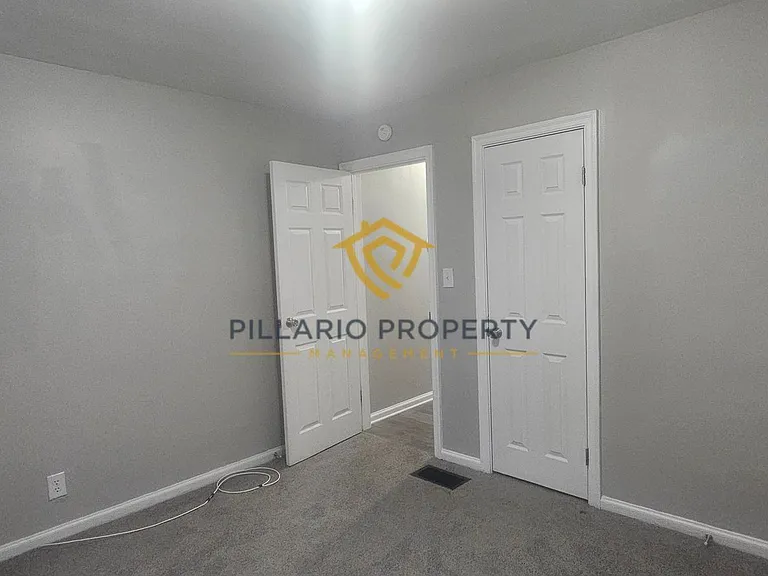 3527 N Chester Ave — Photo 13
