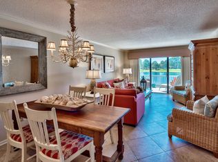 906 Harbour Point Ln, Miramar Beach, FL 32550