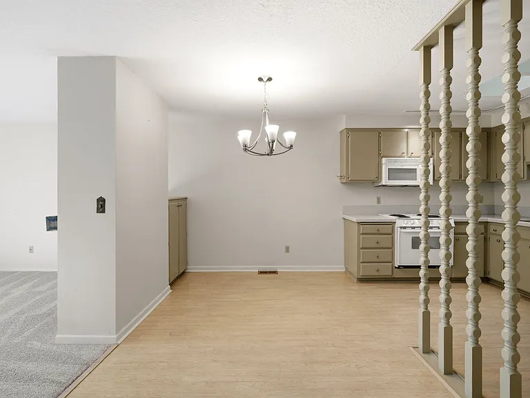 336 SE 50th Ave #1 — Photo 6