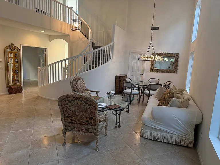 27601 Kathy Ct — Photo 10