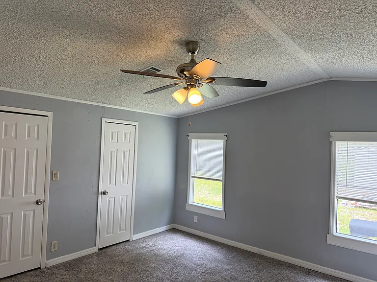 228 Gail Dr — Photo 19