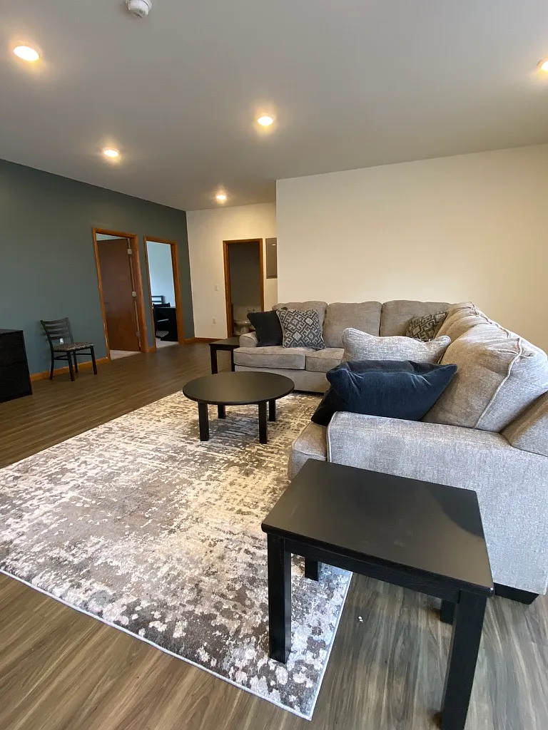 941 West 3rd Street - Unit 3 - 1 — Photo 4