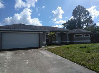 549 Flamingo Ave, Lehigh Acres, FL 33974