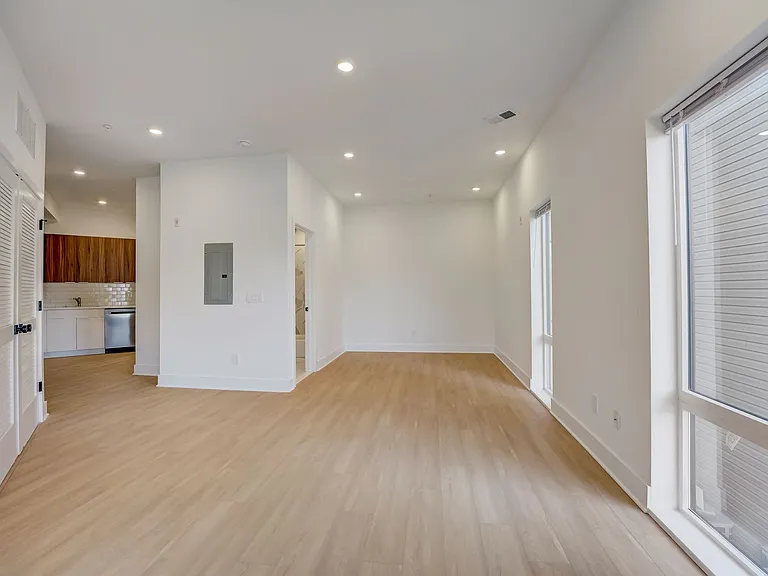 Nova Commons - 4200 Landcaster Ave — Photo 13
