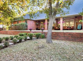 6881 Roberts Ln, Fort Worth, TX 76140