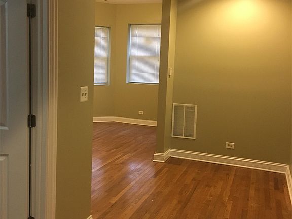 4th image of 6409 S Saint Lawrence Ave #1