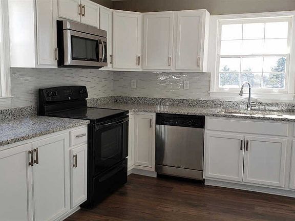 5th image of 1041 Pine Mountain Dr