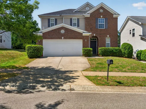 253 Milpass Dr, Holly Springs, NC 27540