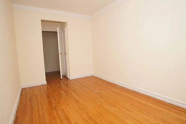 Rented by Norman Raindel, LREB | media 18