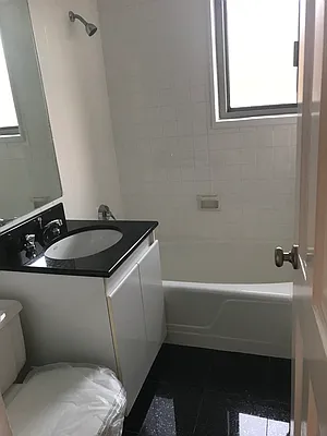 Rented by Solow Realty | media 18