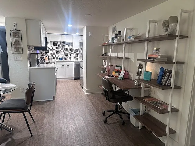 339 S Bryant St #B — Photo 11
