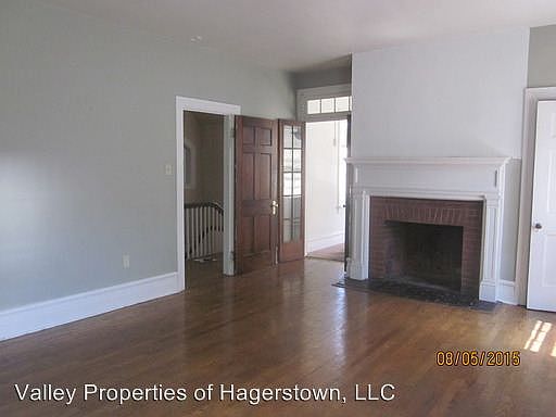 2nd image of 708 Summit Ave