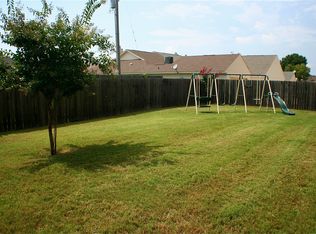5012 General Polk Dr, Bossier City, LA 71112