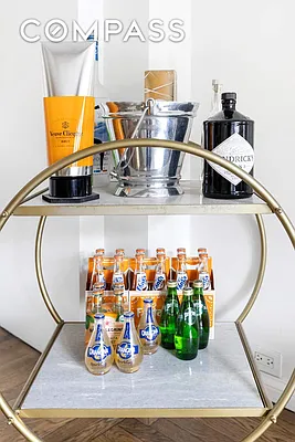 Rented by Compass | media 9