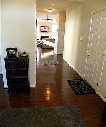 2nd image of 7 Woodbury Dr