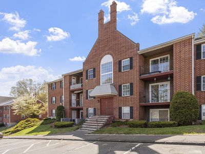 7 Louisburg Square #8, Nashua, NH, 03060