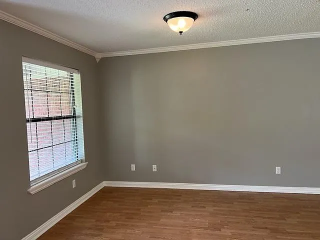 3628 Andrea St — Photo 3